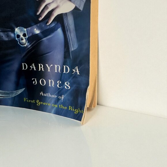 Second Grave on the Left by Darynda Jones | Paranormal Mystery Novel (Paperback) - Picture 5 of 5